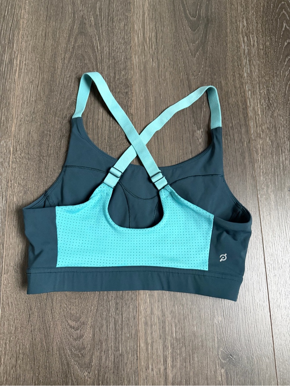 Peloton Women's Teal Sports Bra with Contrast Straps Cross-back Size Small - Picture 3 of 4